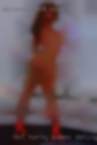 hot horny women dating older men